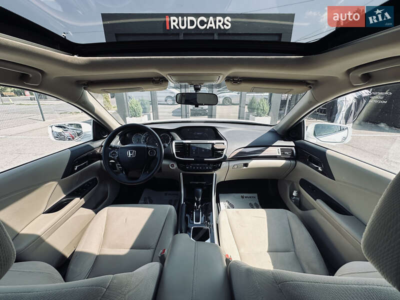 Седан Honda Accord 2015 в Кременчуге