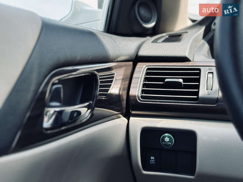 Седан Honda Accord 2015 в Кременчуге