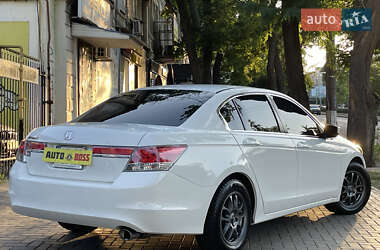 Седан Honda Accord 2012 в 