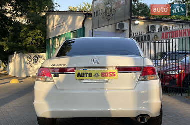 Седан Honda Accord 2012 в 