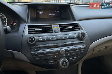 Седан Honda Accord 2012 в 