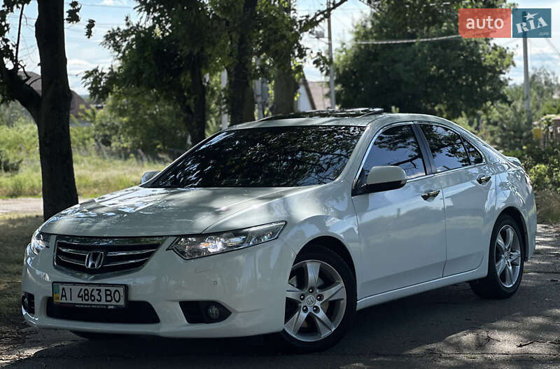 Седан Honda Accord 2012 в Кропивницком