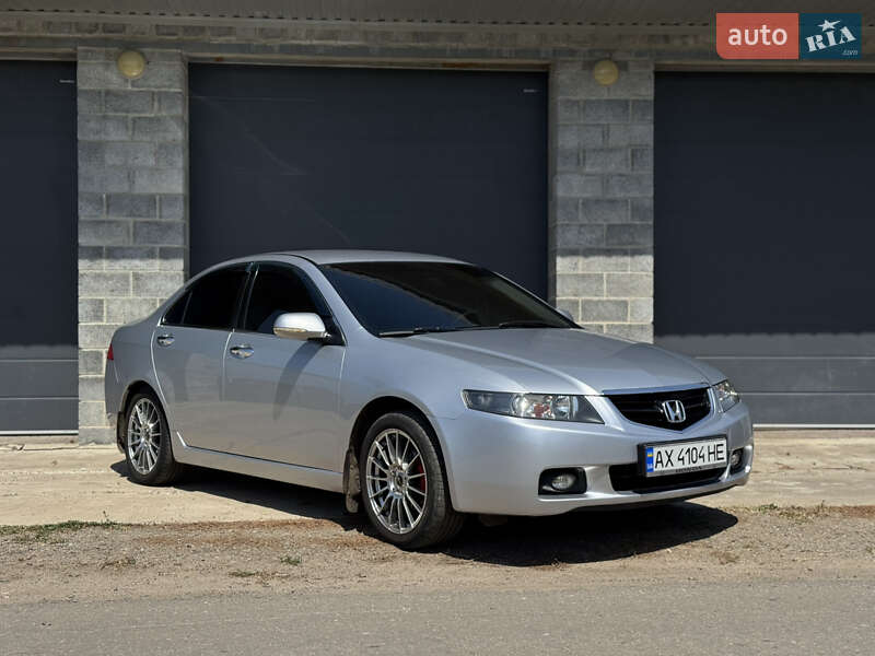 Седан Honda Accord 2004 в Харькове