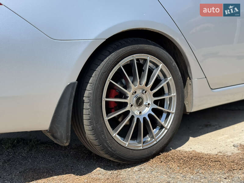 Седан Honda Accord 2004 в Харькове