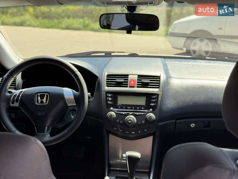 Седан Honda Accord 2004 в Харькове