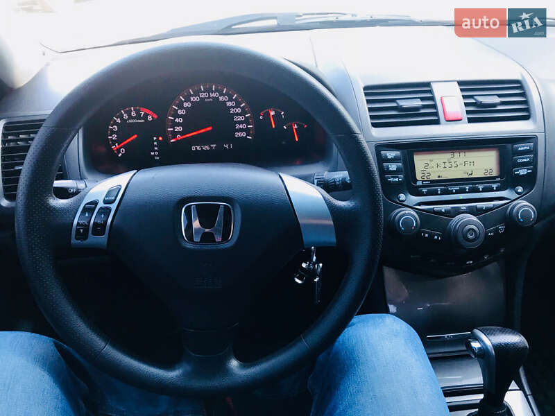 Седан Honda Accord 2004 в Харькове
