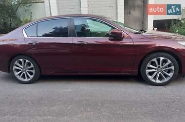 Седан Honda Accord 2013 в Киеве