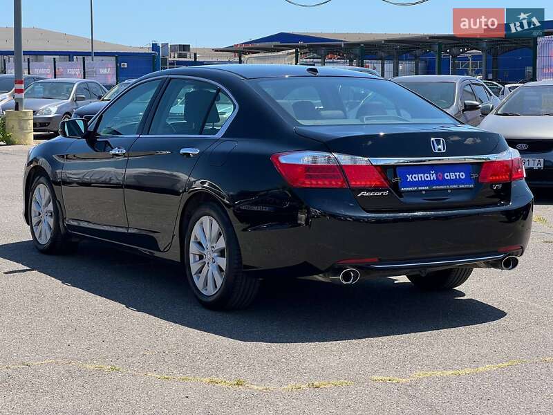 Седан Honda Accord 2013 в Одессе