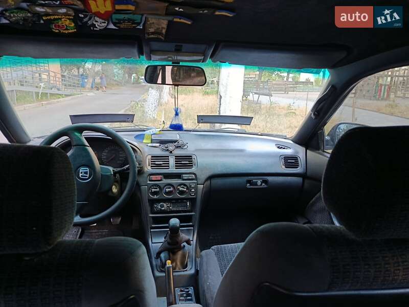 Седан Honda Accord 1993 в 