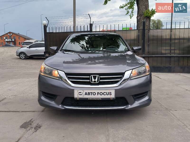 Седан Honda Accord 2014 в Киеве
