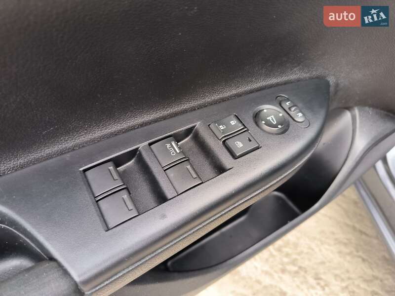Седан Honda Accord 2014 в Киеве