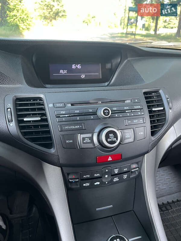 Седан Honda Accord 2011 в Ахтырке