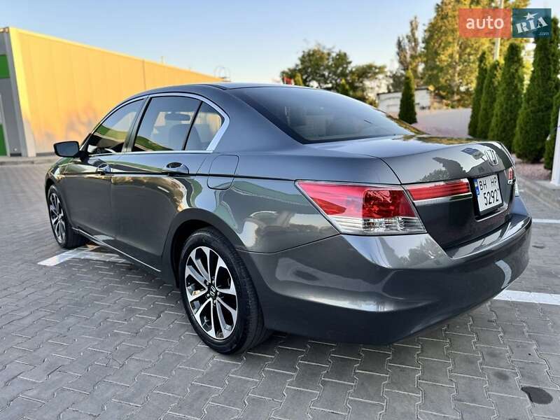 Седан Honda Accord 2011 в Одессе