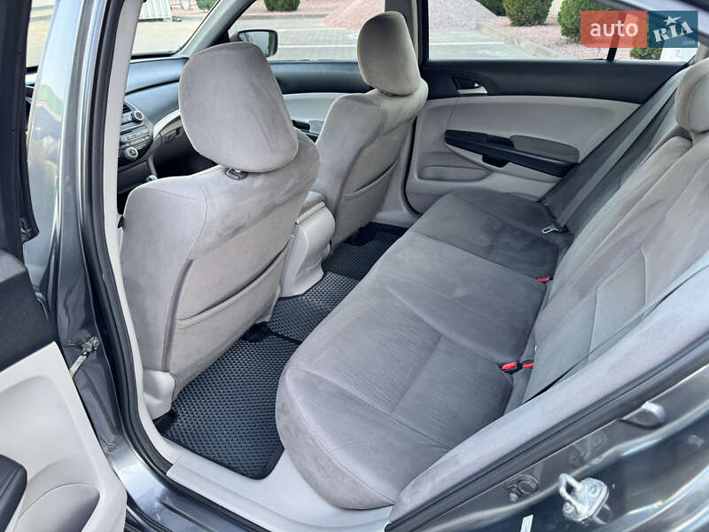 Седан Honda Accord 2011 в Одессе