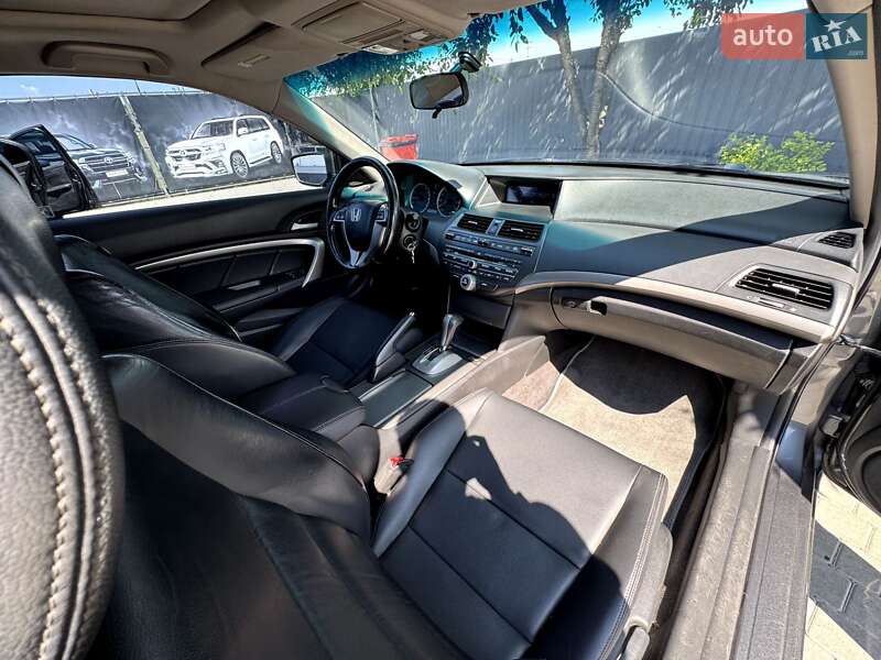 Купе Honda Accord 2008 в Рогатине