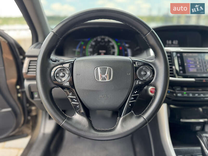 Седан Honda Accord 2017 в Киеве