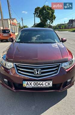 Седан Honda Accord 2010 в Харькове