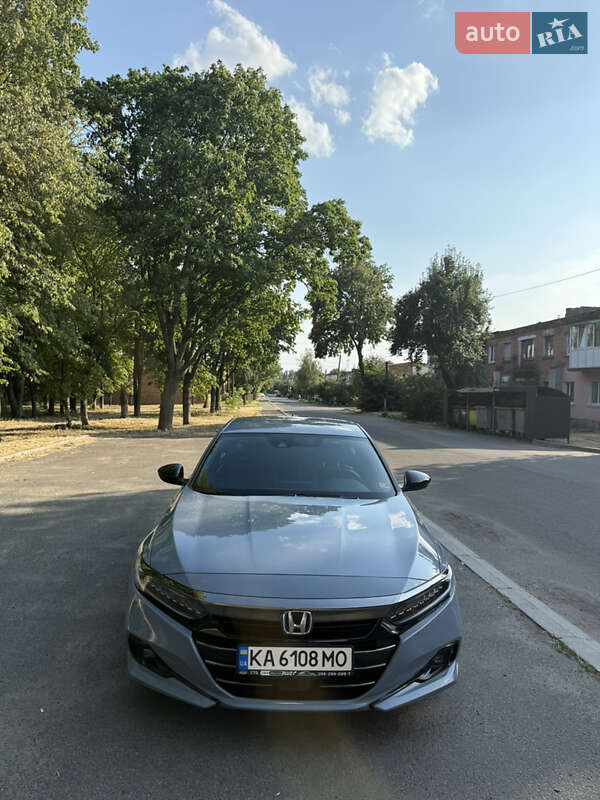 Седан Honda Accord 2022 в Одессе