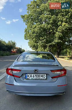 Седан Honda Accord 2022 в 
