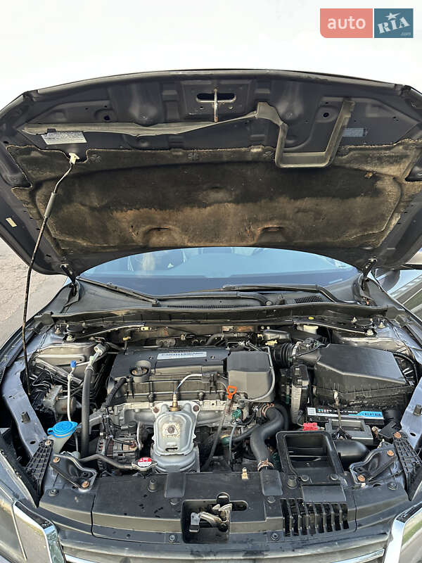 Седан Honda Accord 2014 в Прилуках