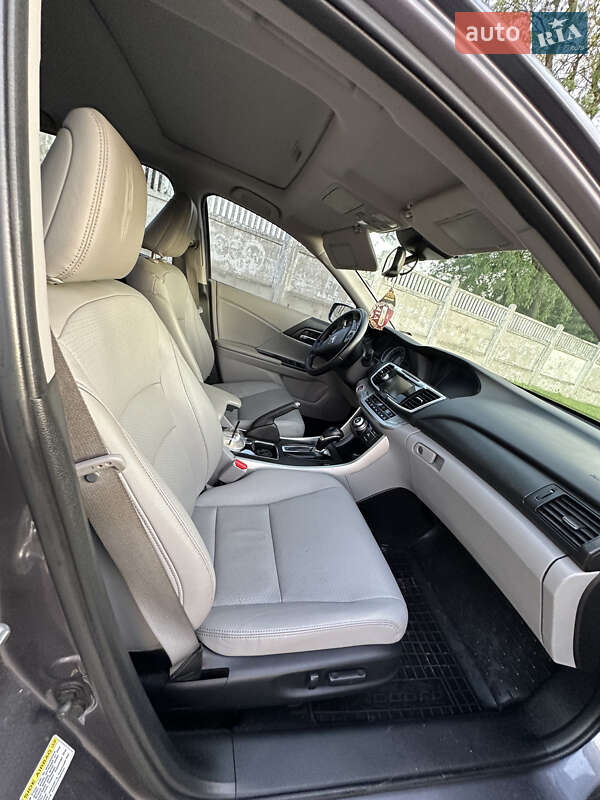 Седан Honda Accord 2014 в Прилуках