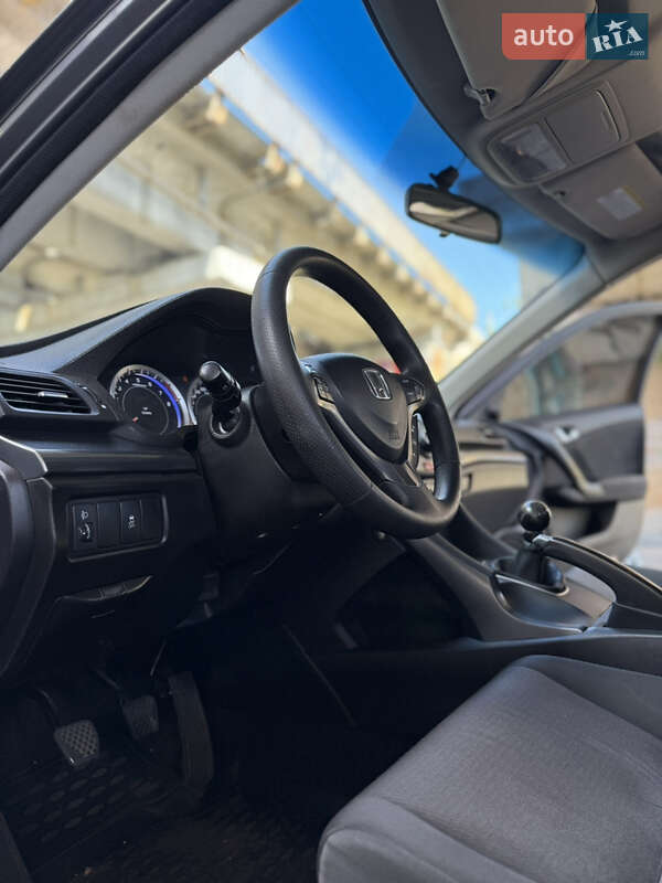 Седан Honda Accord 2012 в Одесі