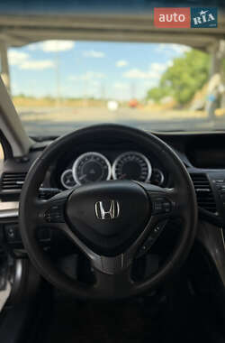 Седан Honda Accord 2012 в 