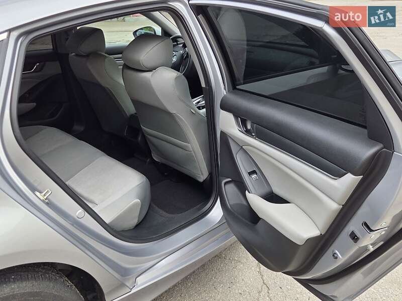 Седан Honda Accord 2019 в Полтаві
