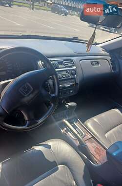 Купе Honda Accord 2000 в 