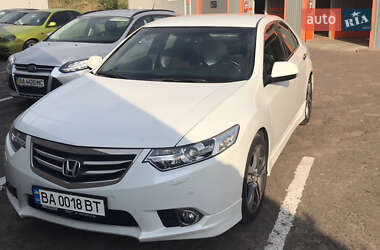 Седан Honda Accord 2012 в Киеве