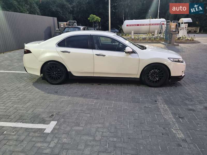 Седан Honda Accord 2010 в Каменец-Подольском