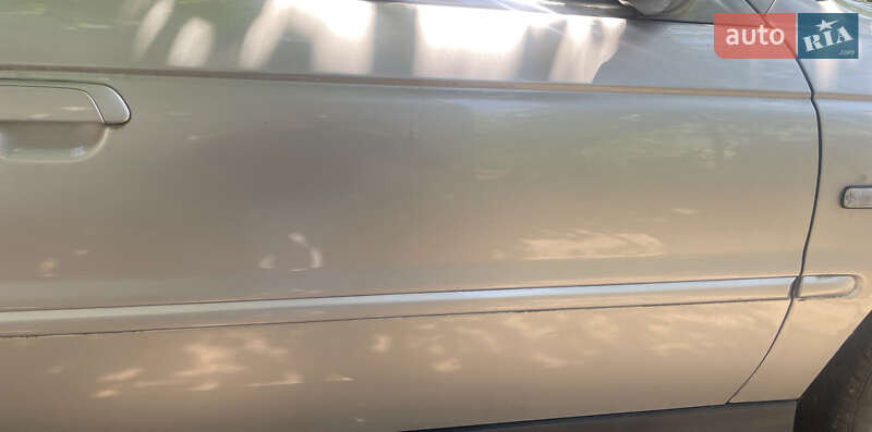 Седан Honda Accord 2000 в Черновцах