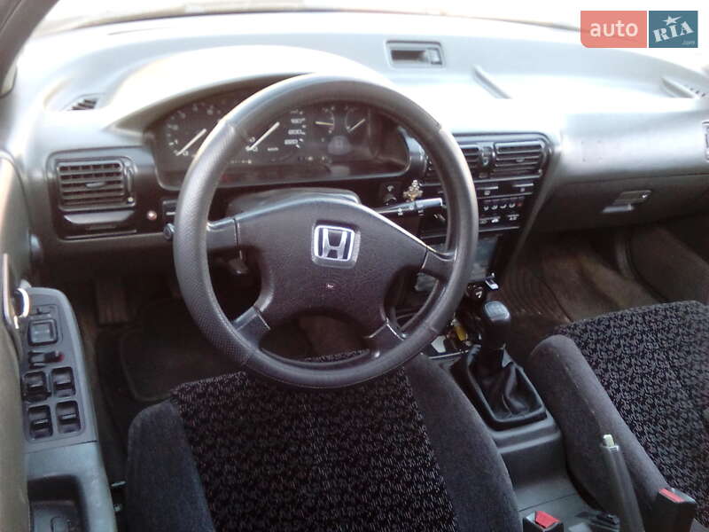 Седан Honda Accord 1993 в Южноукраинске