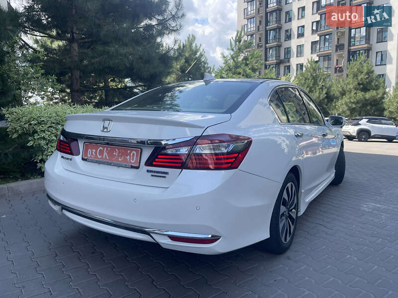 Седан Honda Accord 2016 в Киеве