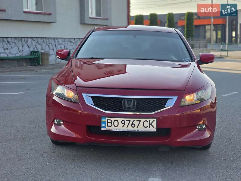 Купе Honda Accord 2010 в Тернополе