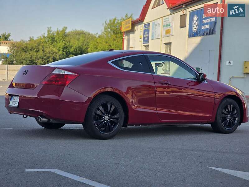 Купе Honda Accord 2010 в Тернополе