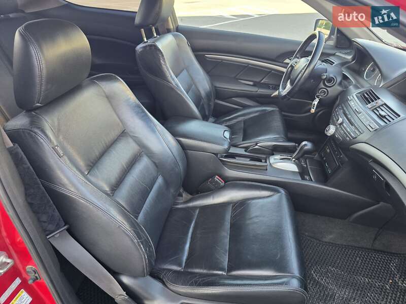 Купе Honda Accord 2010 в Тернополе