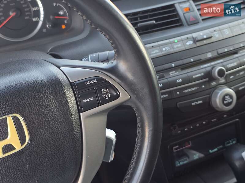 Купе Honda Accord 2010 в Тернополе