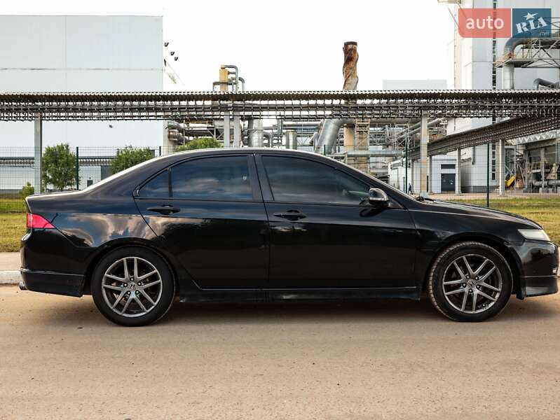 Седан Honda Accord 2006 в Коростене