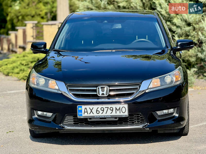 Седан Honda Accord 2015 в Харькове