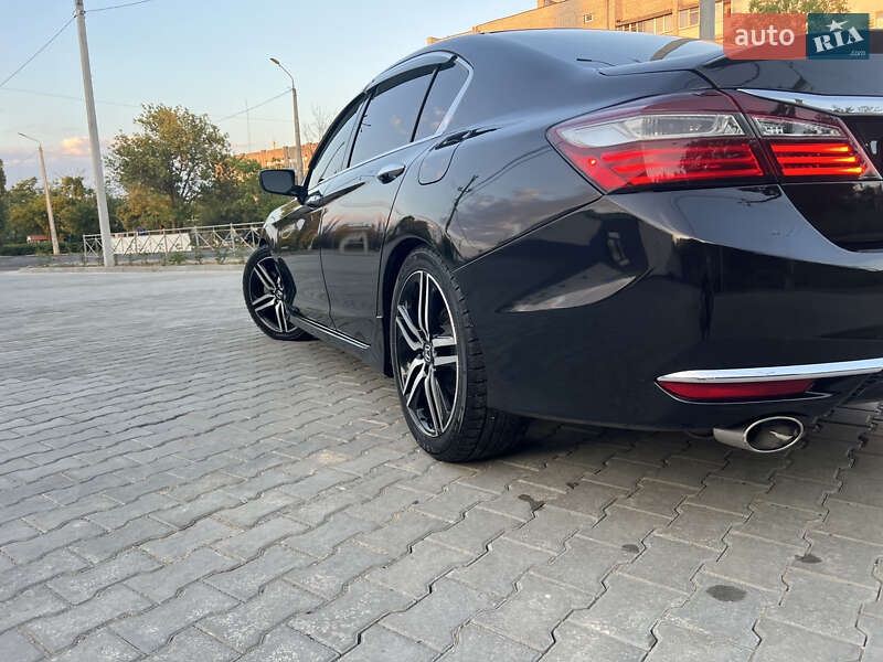 Седан Honda Accord 2017 в Николаеве