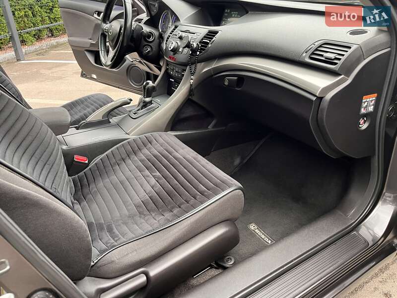Универсал Honda Accord 2008 в Киеве