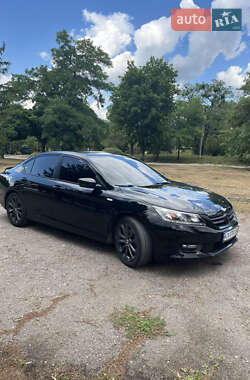 Седан Honda Accord 2014 в 