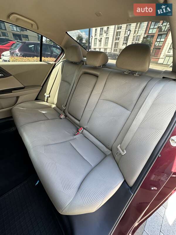 Седан Honda Accord 2016 в Белогородке