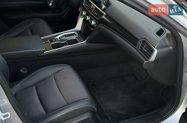 Седан Honda Accord 2022 в 