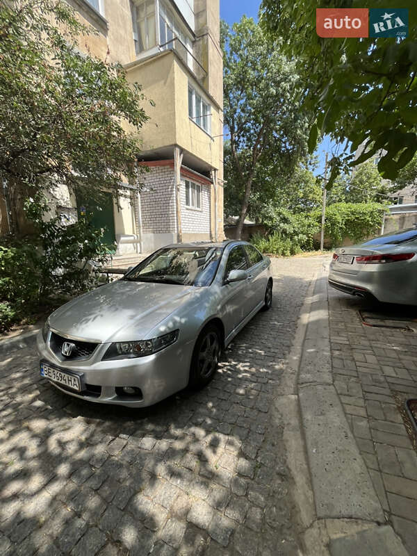 Honda Accord 2004