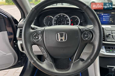 Седан Honda Accord 2015 в 