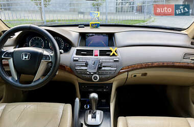 Седан Honda Accord 2009 в 