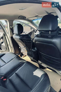 Седан Honda Accord 2010 в 