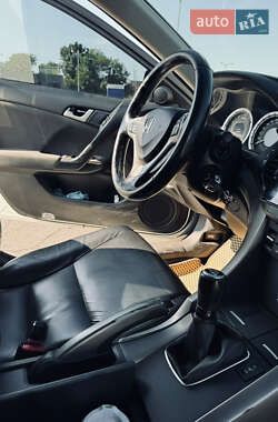 Седан Honda Accord 2010 в 